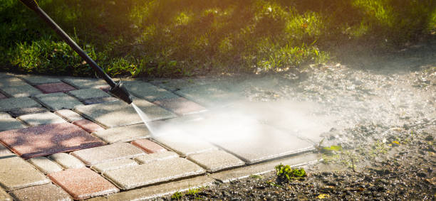 Best Pool Deck Cleaning  in Clermont, FL